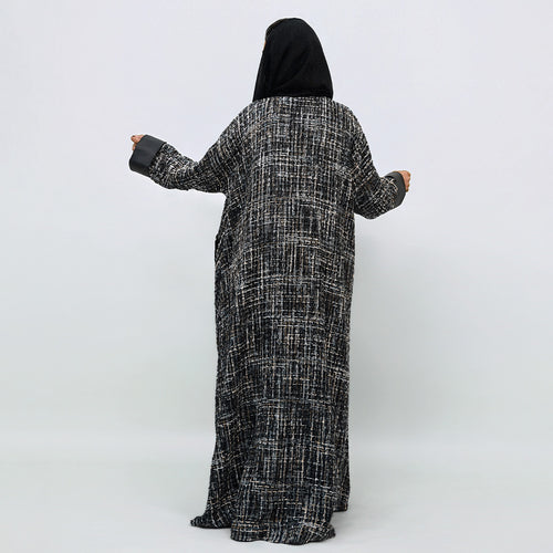 شانيل اسود مع جلد