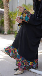 Leaf-patterned abaya