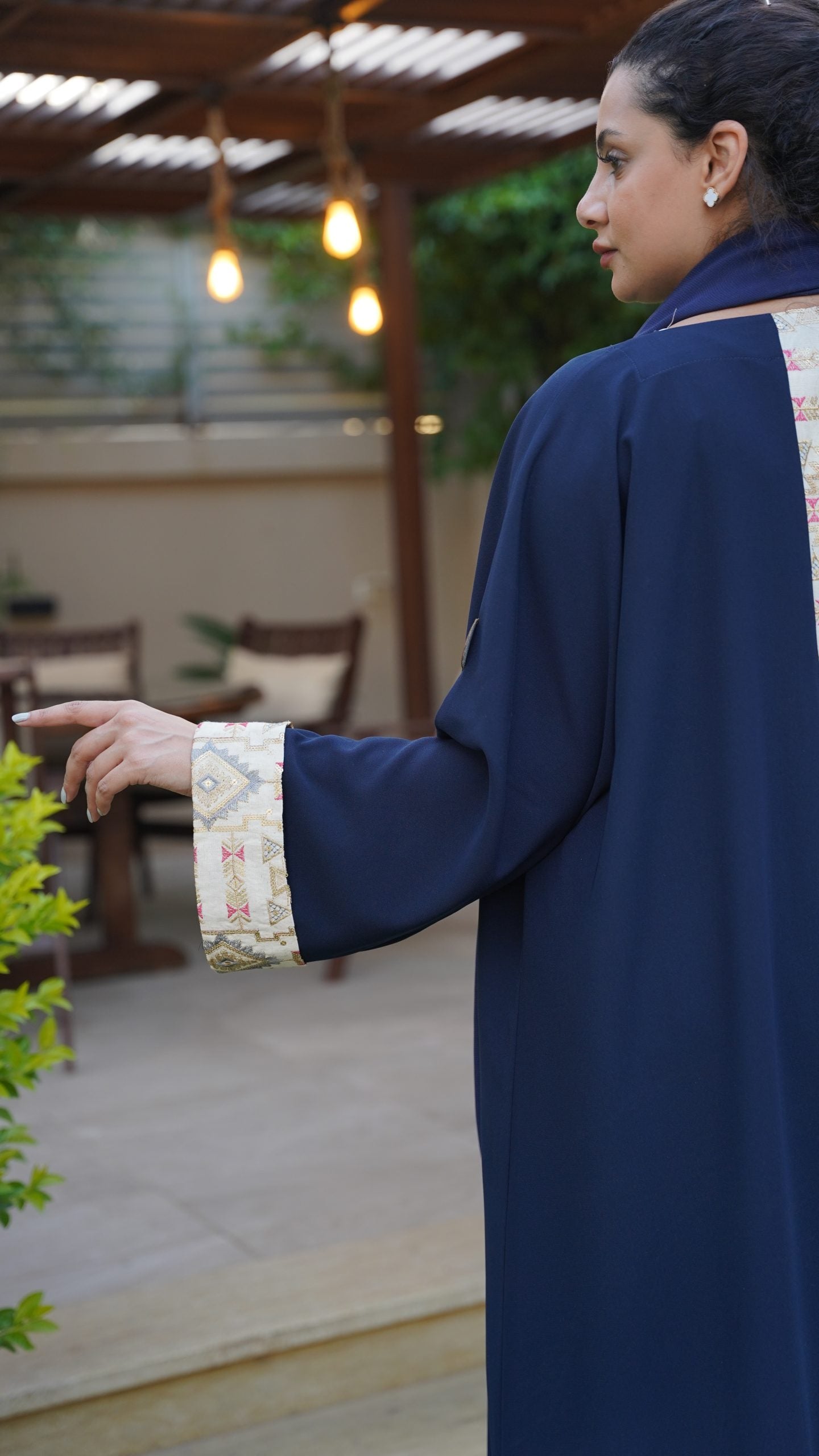 Abaya Eastern Patterns