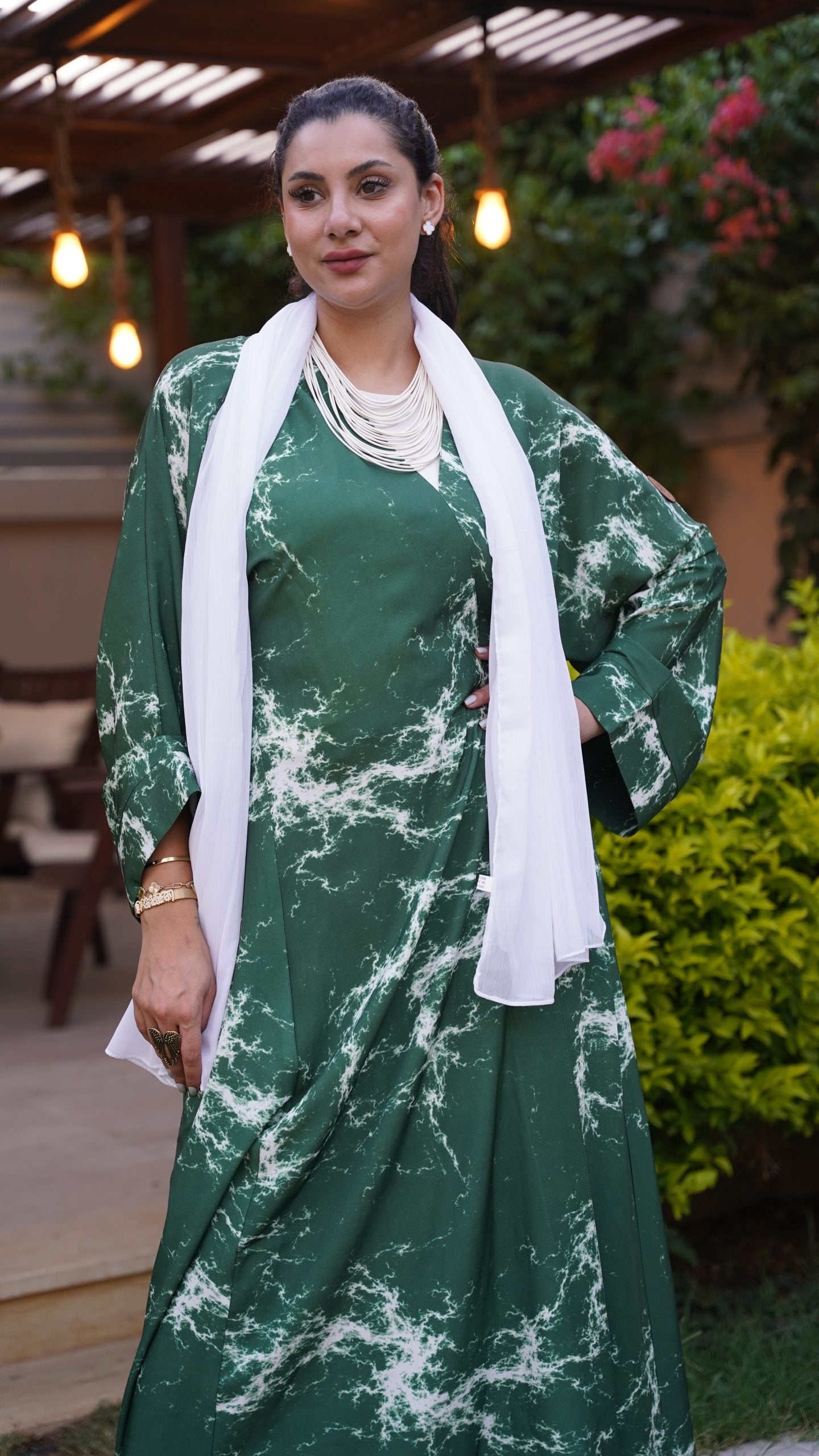 Abaya Green Waves
