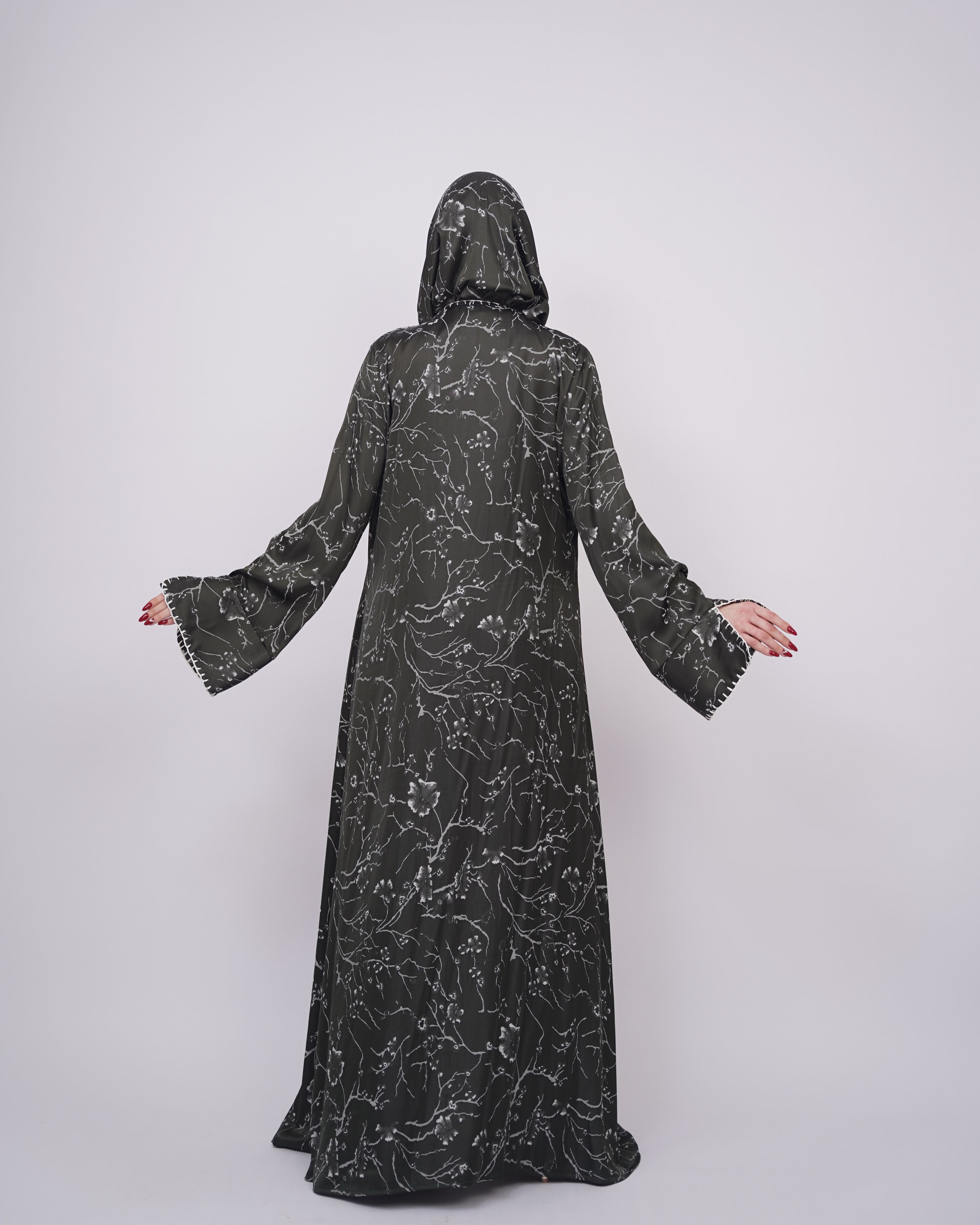 حرير زيتي مطرز